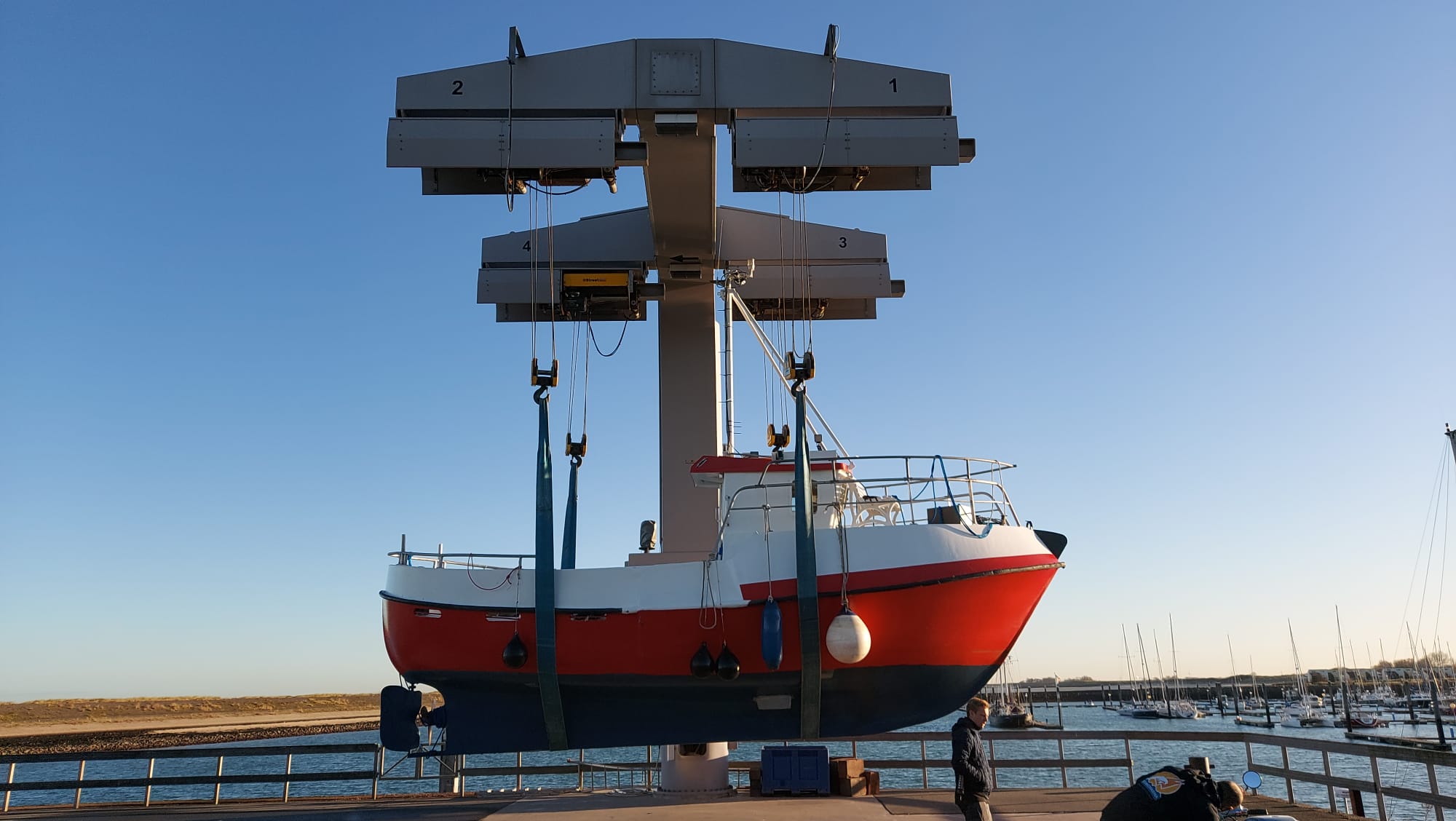 Viksund Sjark 31 in de lussen